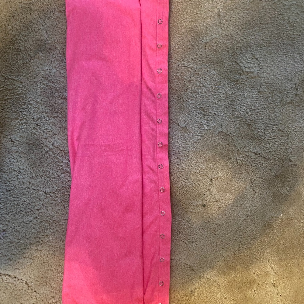 Lululemon Heathered Hot Pink Vinyasa scarf!